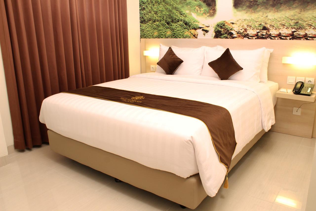 Hotel The Himana Malang Exterior foto